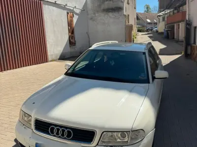 Używany Audi A4 102 KM (75 kW) 1999 Biały Kombi