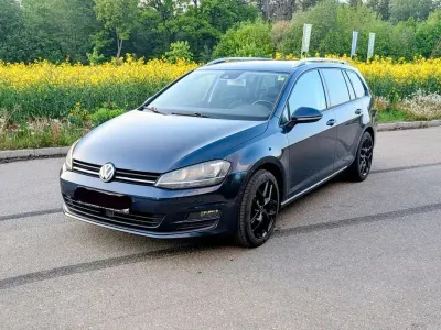 Gebraucht VW Golf VII Highline 122 PS (89 kW) 2013 Blau Kombi