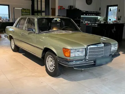Gebraucht Mercedes 280 155 PS (114 kW) 2026 Grün Limousine