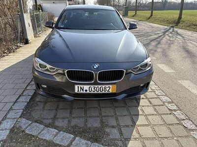 Gebraucht BMW 320 184 PS (135 kW) 2013 Grau Limousine