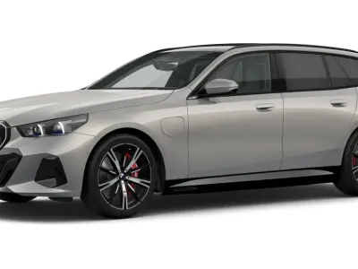 Gebraucht BMW 550e Comfort Edition 489 PS (359 kW) 2026 Grau Kombi