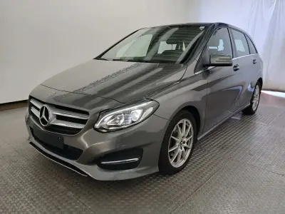 Używany Mercedes B180 Urban 122 KM (89 kW) 2018 Szary Minivan