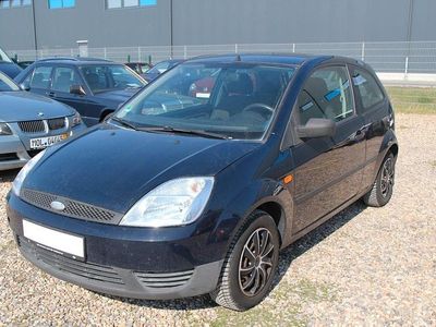 Gebraucht Ford Fiesta Ambiente 60 PS (44 kW) 2004 Blau Kleinwagen