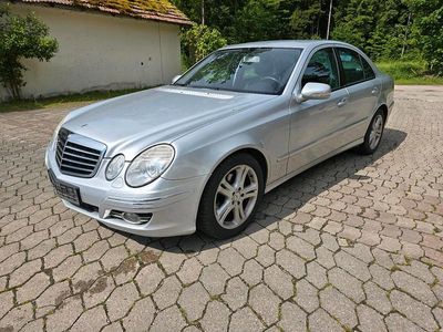 Mercedes E280