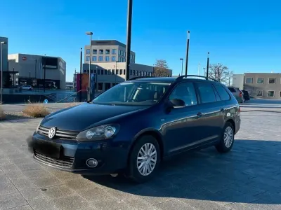 Używany VW Golf VII Match 105 KM (77 kW) 2013 Niebieski Kombi
