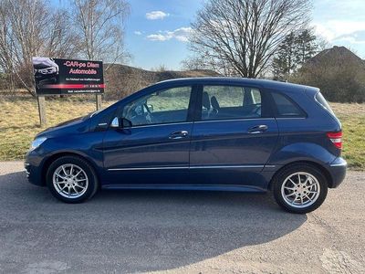 Gebraucht Mercedes B200 Edition 193 PS (141 kW) 2008 Blau Van / Kleinbus