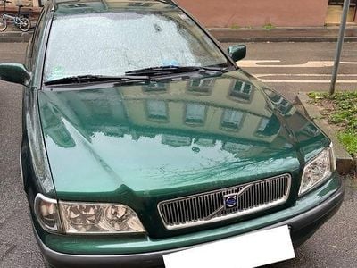 Second-hand Volvo V40 200 CP (147 kW) 1998 Verde Break