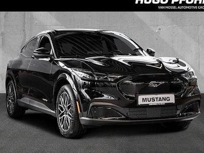Neu Ford Mustang Mach-E Extended Range 202 kW (276 PS) 2025 Absolute black SUV