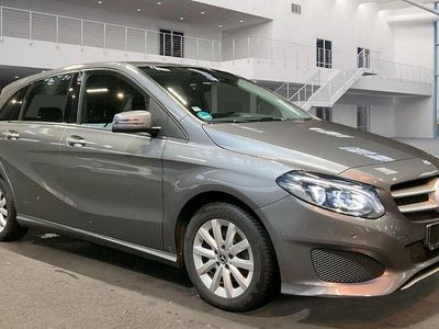 Gebraucht Mercedes B200 136 PS (100 kW) 2016 Grau Van / Kleinbus