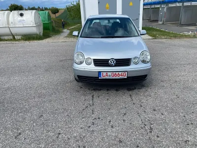 Gebraucht VW Polo 58 PS (42 kW) 2004 Silber Kleinwagen