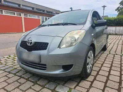 Gebraucht Toyota Yaris Sol 87 PS (63 kW) 2006 Silber Kleinwagen