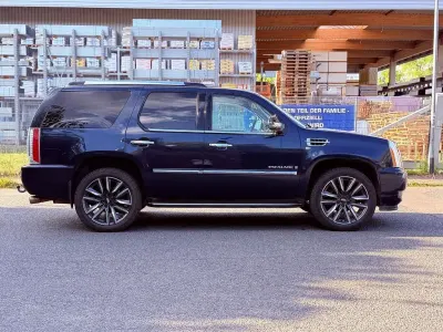 Gebraucht Cadillac Escalade 409 PS (300 kW) 2008 Blau SUV