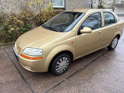 Gold Gebraucht 2004 Chevrolet Kalos Limousine | 1.100 €