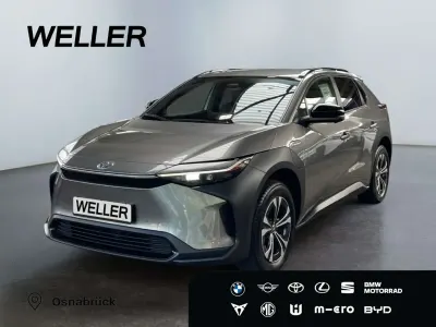 Gebraucht Toyota bZ4X Basis 150 kW (204 PS) 2023 Grau SUV