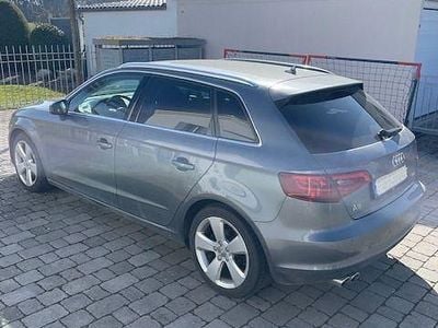 Gebraucht Audi A3 Ambition 150 PS (110 kW) 2015 Grau Limousine