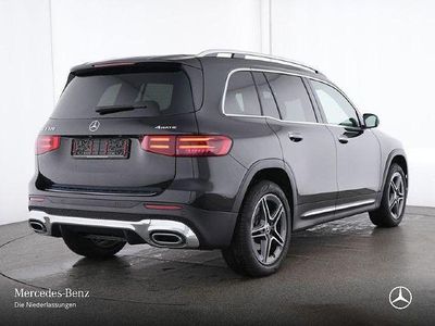 Mercedes GLB220