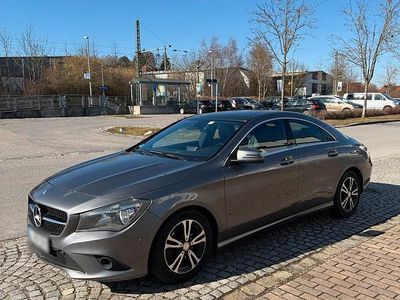 Gebraucht Mercedes CLA200 156 PS (114 kW) 2013 Grau Limousine