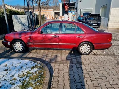 gebraucht Mercedes E200 