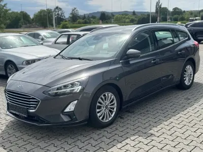 Gebraucht Ford Focus Titanium 150 PS (110 kW) 2019 Grau Limousine