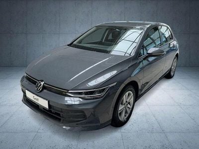 Gebraucht VW Golf VIII Life 116 PS (85 kW) 2024 Grau Limousine
