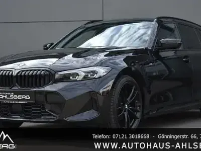 Gebraucht BMW 320 M Sport 190 PS (139 kW) 2024 Black sapphire Kombi