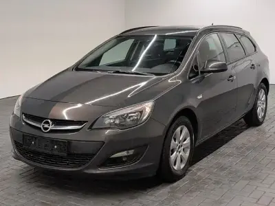 Używany Opel Astra Edition 140 KM (102 kW) 2016 Szary Kombi
