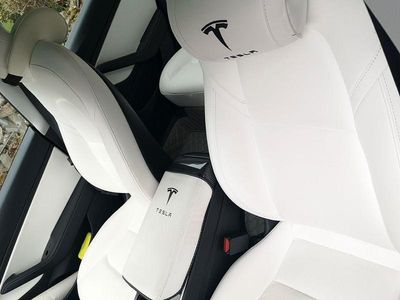 Begagnad Tesla Model 3 Standard Range 225 kW (306 HK) 2020 Vit Sedan