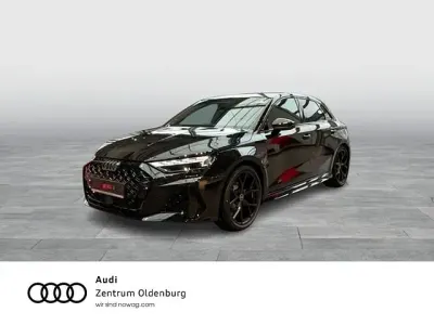 Gebraucht Audi RS3 Sportback Comfort 400 PS (294 kW) 2026 Mythosschwarz metallic Kleinwagen