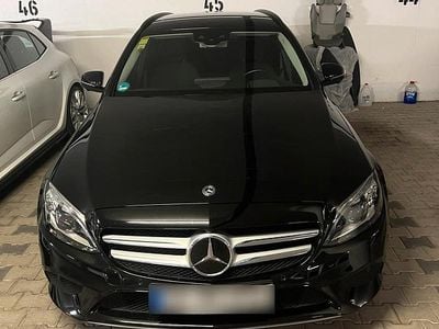 Gebraucht Mercedes C220 194 PS (142 kW) 2019 Schwarz Kombi