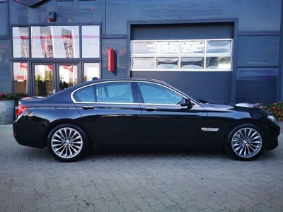 BMW 730