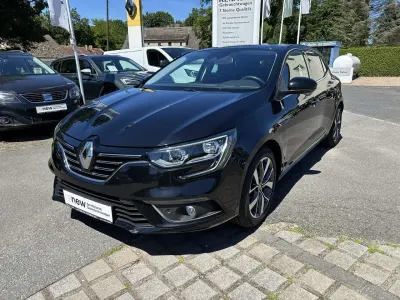 Gebraucht Renault Mégane Bose Edition 132 PS (97 kW) 2016 Sternenschwarz Limousine