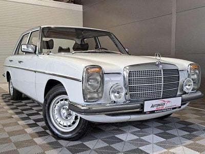 Weiß Gebraucht 1974 Mercedes 230 Limousine | 12.970 €