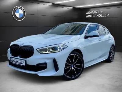 Używany BMW 118 Shadowline 136 KM (100 kW) 2024 Biały Hatchback