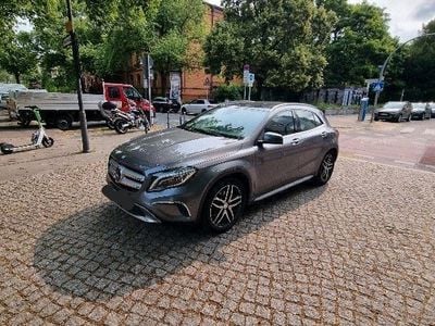 Mercedes GLA250