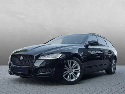 Gebraucht Jaguar XF Sportbrake Prestige 179 PS (131 kW) 2019 Schwarz Kombi