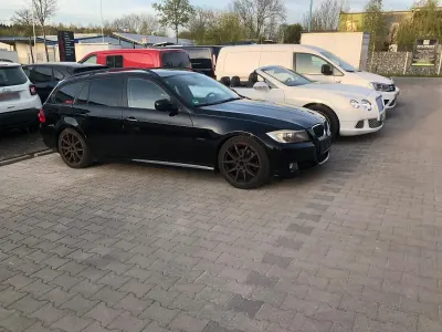 Usata BMW 318 143 CV (105 kW) 2009 Nero Station wagon