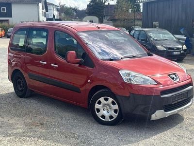 Usata Peugeot Partner Tepee Tendance 109 CV (80 kW) 2008 Rosso Monovolume