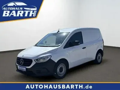 Gebraucht Mercedes Citan 108 75 PS (55 kW) 2021 Arktikweiss Van / Kleinbus
