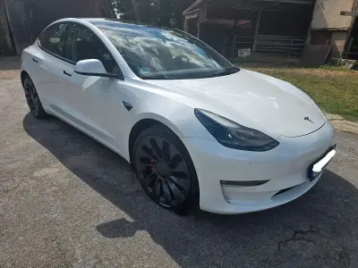 Gebraucht Tesla Model 3 377 kW (513 PS) 2022 Weiß Limousine
