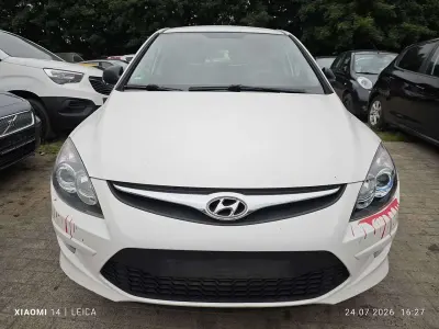 Gebraucht Hyundai i30 Classic 109 PS (80 kW) 2010 Weiß Limousine