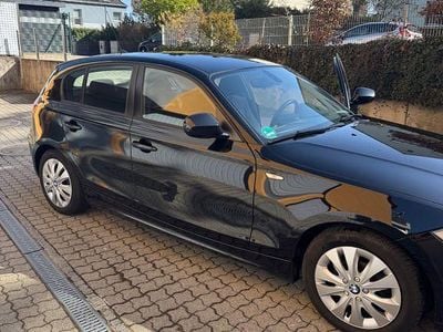 Gebraucht BMW 116 Sport Line 116 PS (85 kW) 2011 Schwarz Kleinwagen