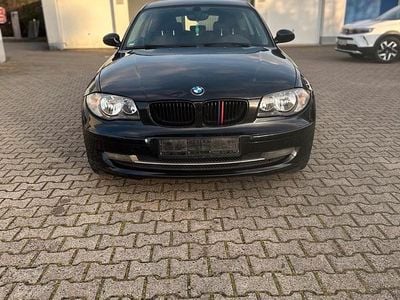 Gebraucht BMW 116 116 PS (85 kW) 2010 Schwarz Kleinwagen