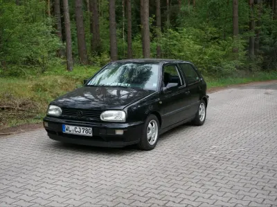 Gebraucht VW Golf III 60 PS (44 kW) 1997 Schwarz Kleinwagen