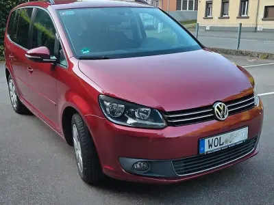 Gebraucht VW Touran Comfortline 140 PS (102 kW) 2011 Van / Kleinbus
