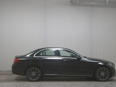 Gebraucht Mercedes C300 Avantgarde 258 PS (189 kW) 2020 Schwarz Limousine