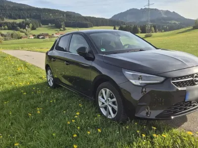 Usata Opel Corsa Elegance 101 CV (74 kW) 2023 Nero Utilitaria