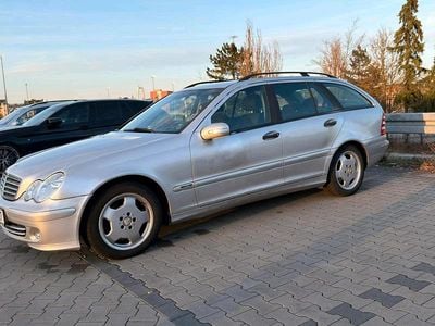 Usata Mercedes C220 150 CV (110 kW) 2005 Grigio Station wagon