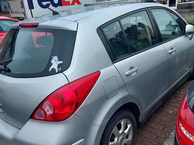 Usata Nissan Tiida 110 CV (80 kW) 2009 Argento Utilitaria