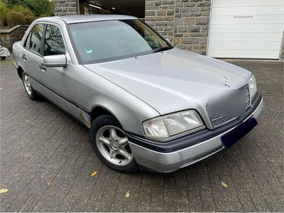 Mercedes C180