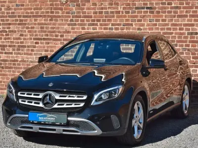 Gebraucht Mercedes GLA180 122 PS (89 kW) 2017 Schwarz SUV